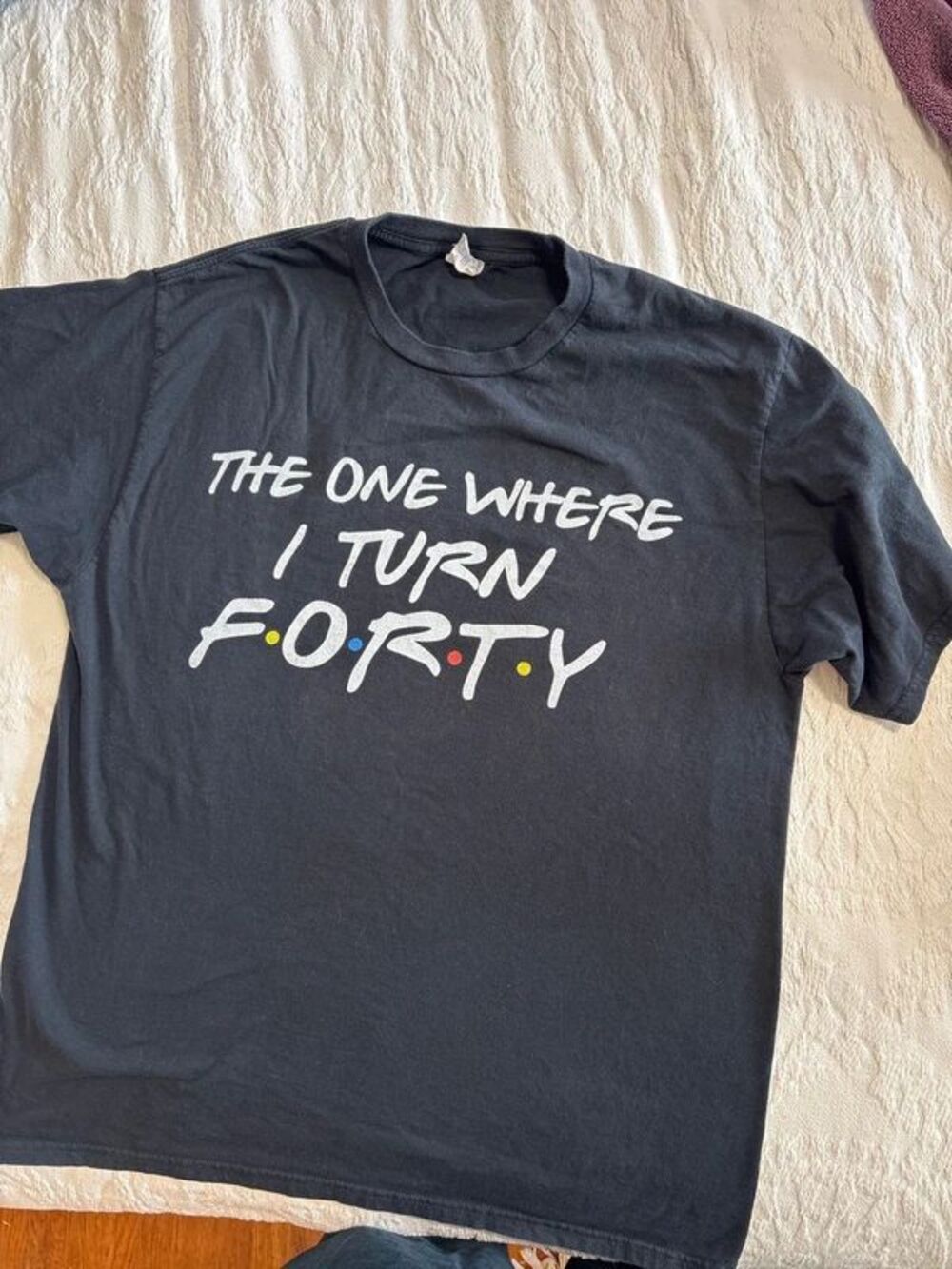 Friends 40th Birthday Shirt T-shirt